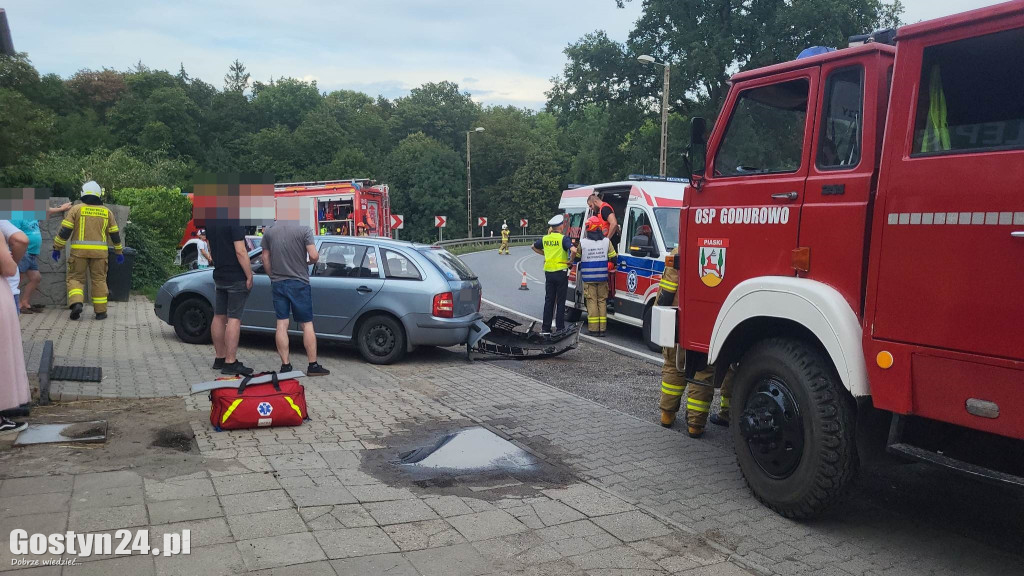 Zderzenie trzech samochodów w Godurowie
