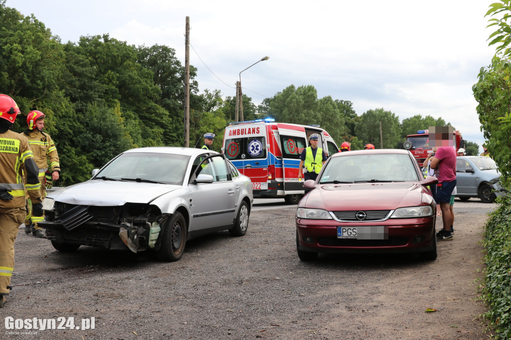 Zderzenie trzech samochodów w Godurowie