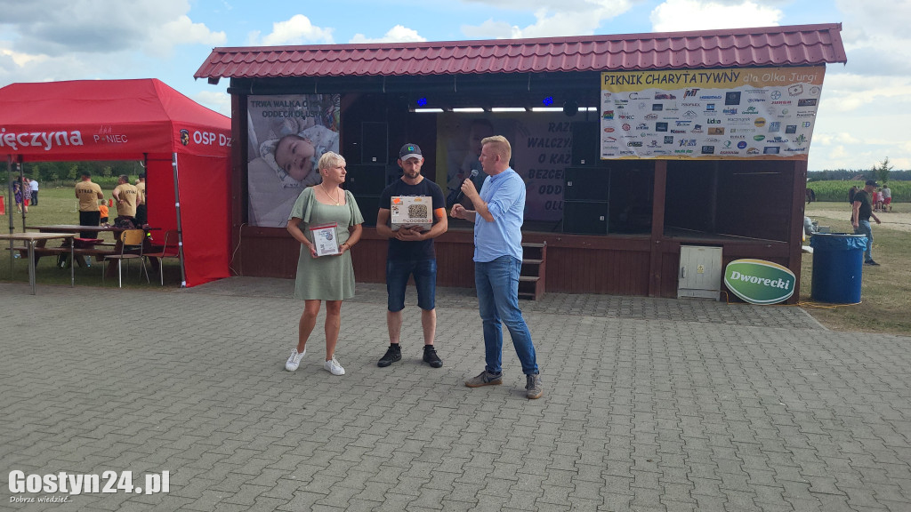 Piknik charytatywny w Dzięczynie