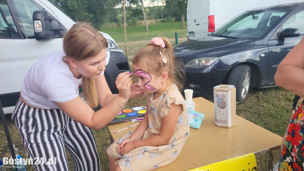 Piknik charytatywny w Dzięczynie