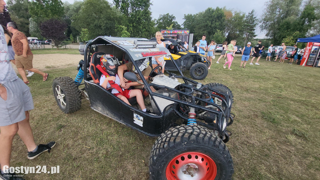 Piknik charytatywny w Dzięczynie