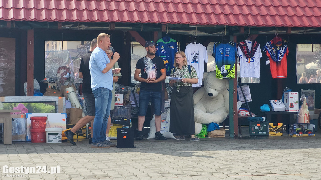 Piknik charytatywny w Dzięczynie