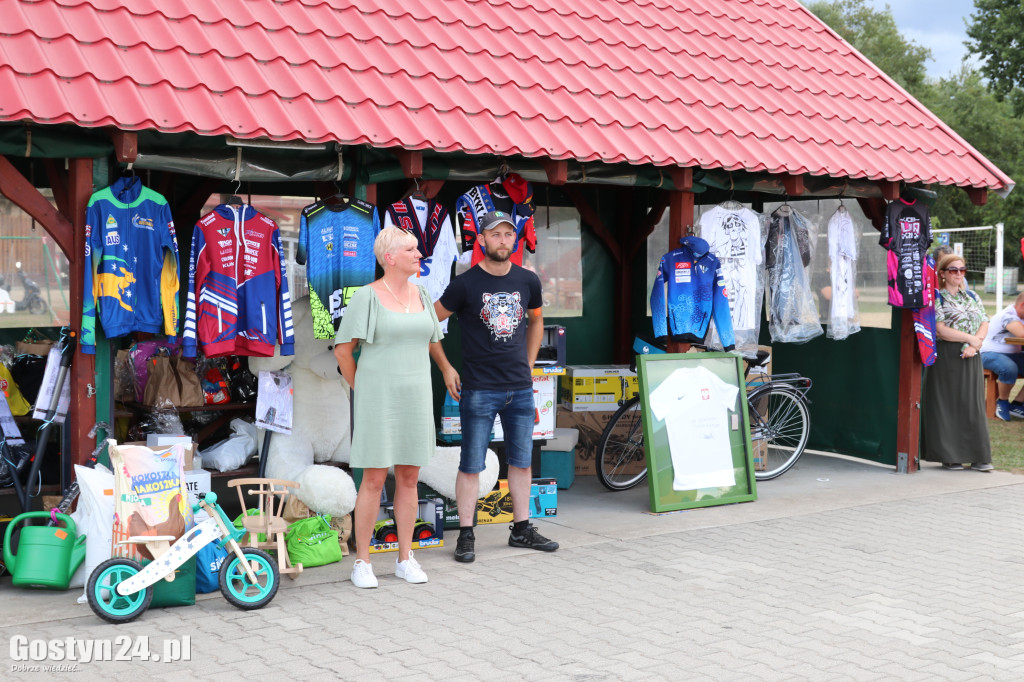 Piknik charytatywny w Dzięczynie