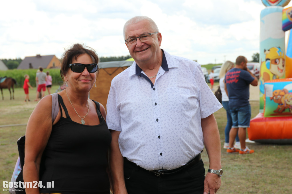 Piknik charytatywny w Dzięczynie
