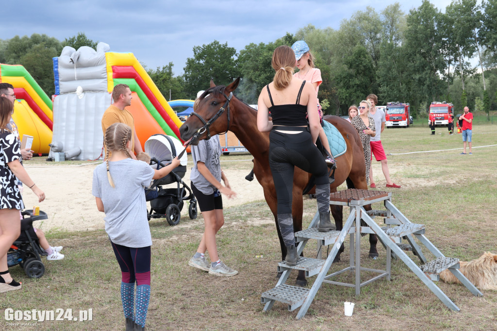 Piknik charytatywny w Dzięczynie