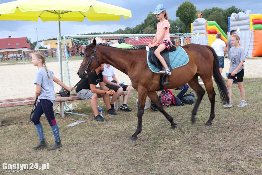 Piknik charytatywny w Dzięczynie