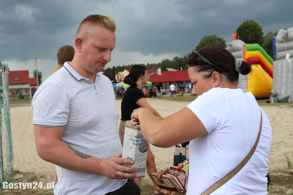 Piknik charytatywny w Dzięczynie