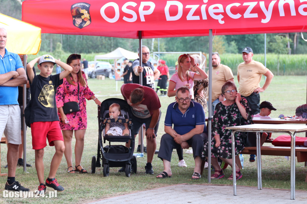 Piknik charytatywny w Dzięczynie