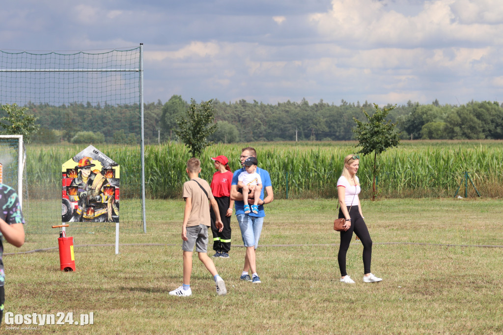 Piknik charytatywny w Dzięczynie