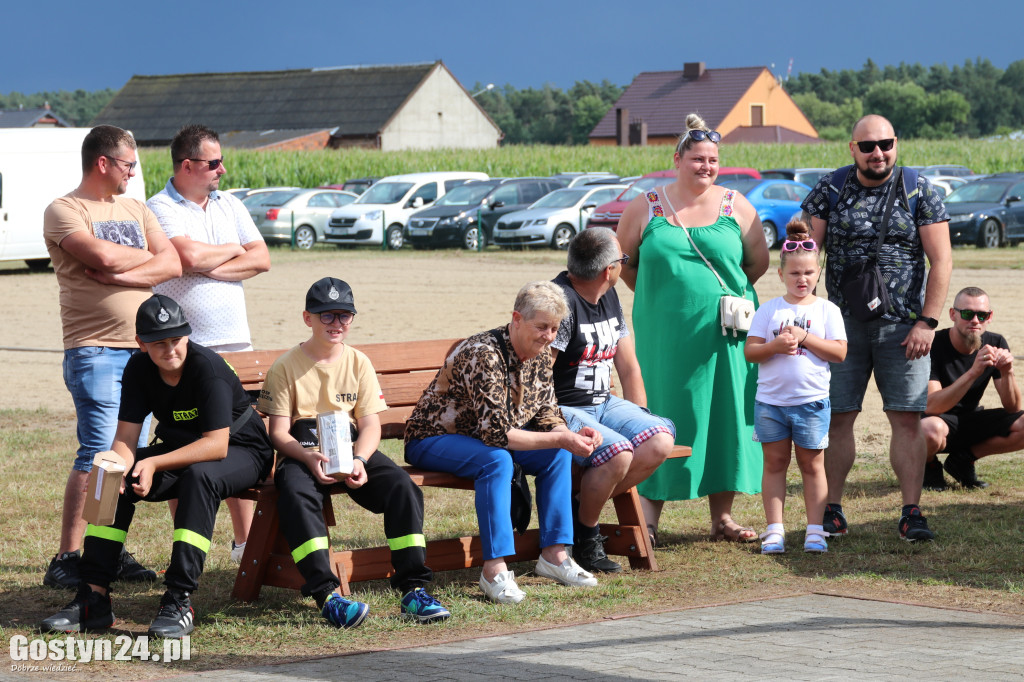 Piknik charytatywny w Dzięczynie