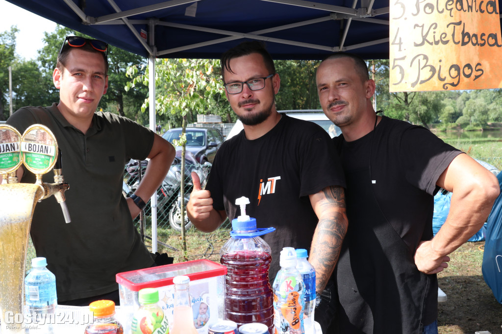 Piknik charytatywny w Dzięczynie