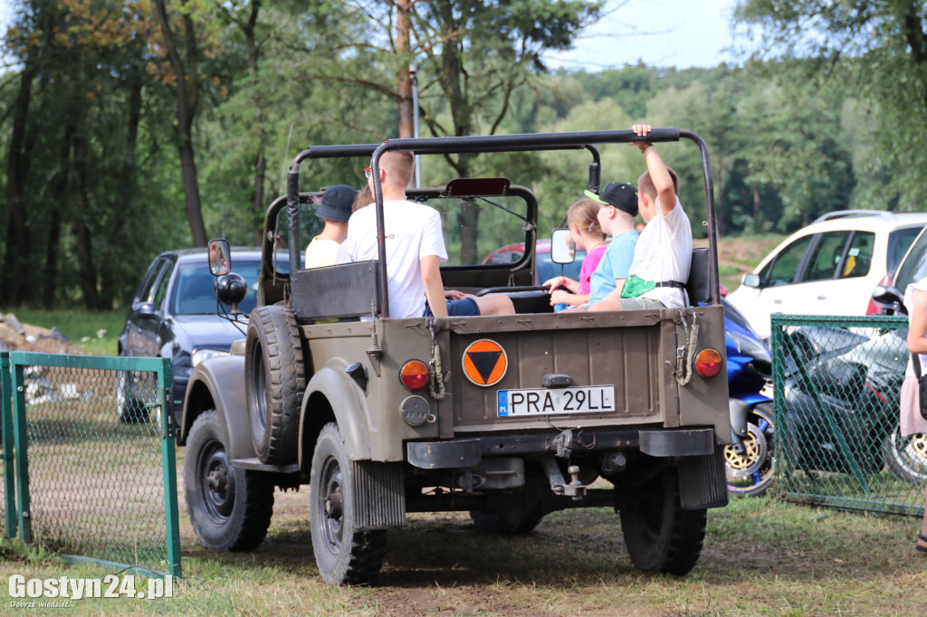 Piknik charytatywny w Dzięczynie