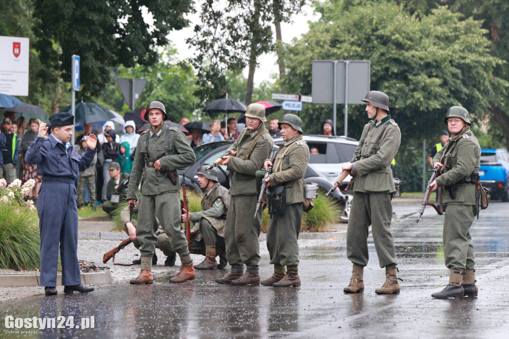 Drugi dzień Operacji Poniec i widowisko historyczne West 1944 za linią wroga