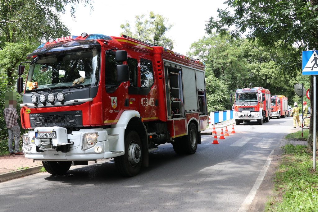 Kolizja dwóch osobówek w Piaskach