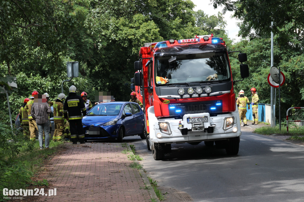 Kolizja dwóch osobówek w Piaskach