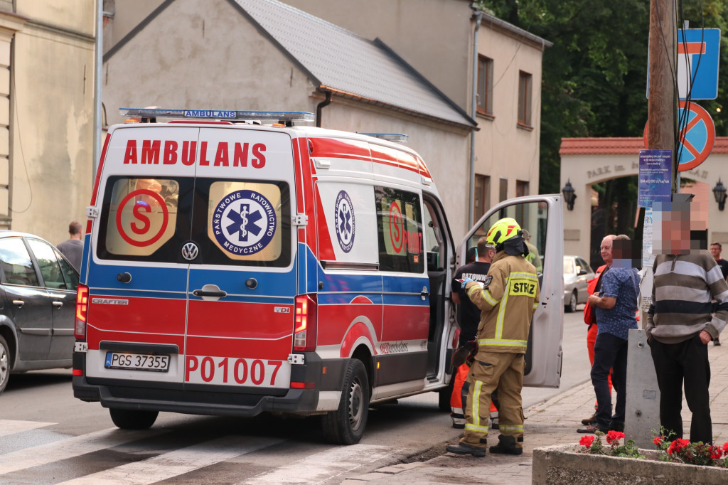 Zderzenie osobówek w centrum Krobi