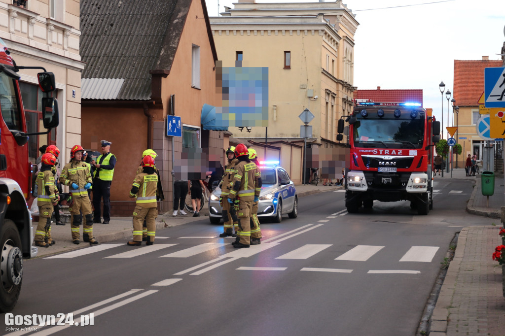Zderzenie osobówek w centrum Krobi