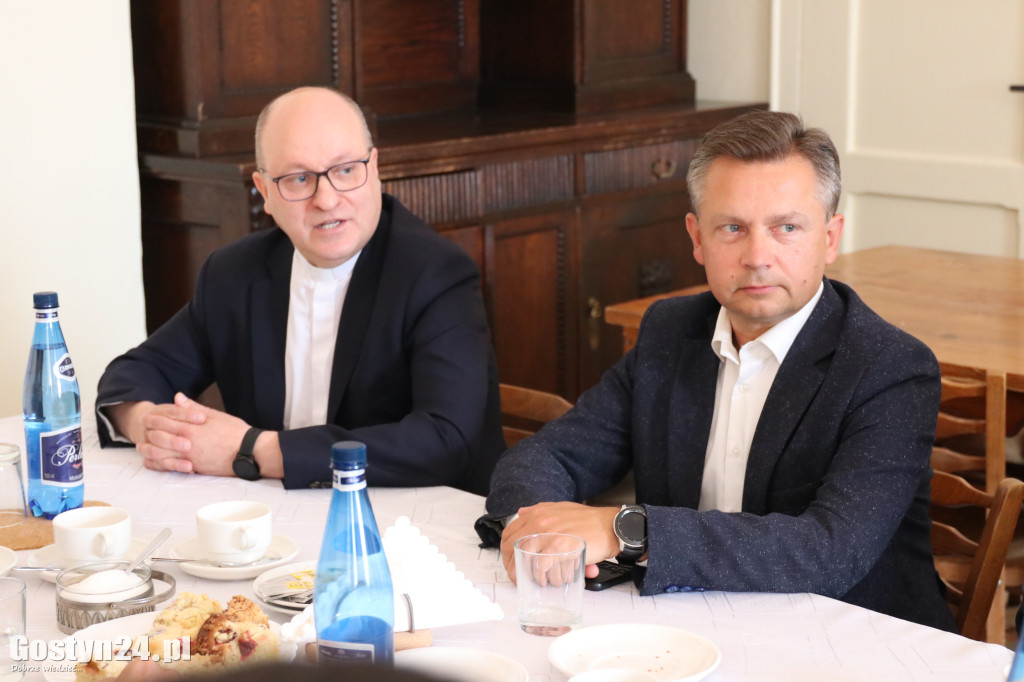 Spotkanie w sprawie opóźnień w budowie parkingu