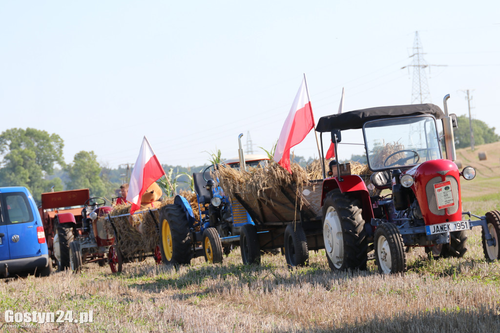 Parada zabytkowych pojazdów z Grabonoga na Świętą Górę