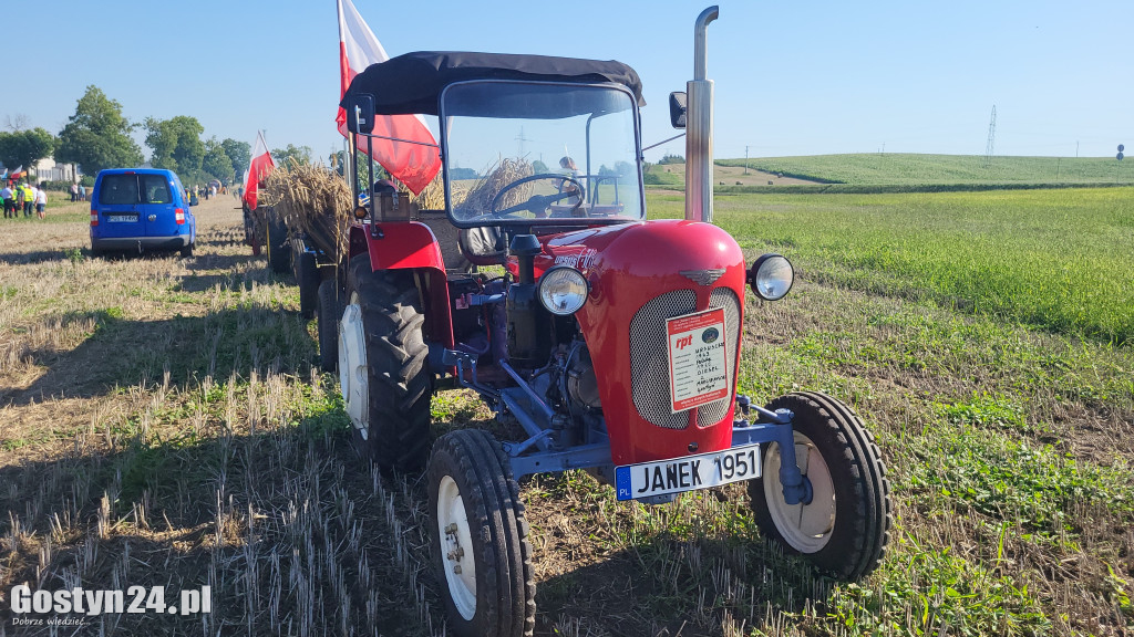 Parada zabytkowych pojazdów z Grabonoga na Świętą Górę