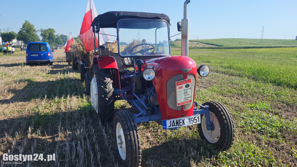 Parada zabytkowych pojazdów z Grabonoga na Świętą Górę