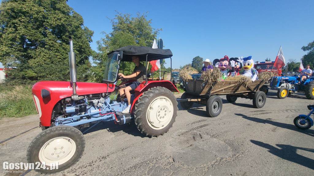 Parada zabytkowych pojazdów z Grabonoga na Świętą Górę