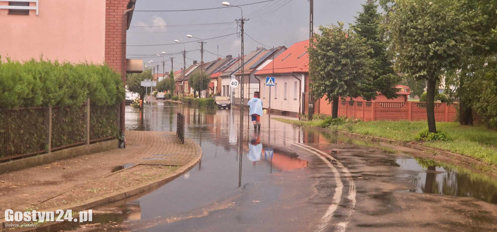 Podtopienia na ul. Kusza w Poniecu