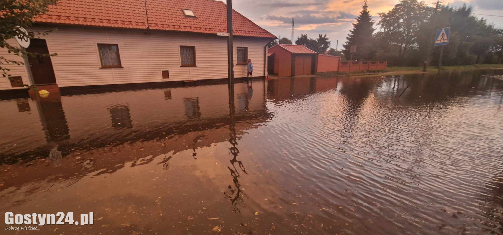 Podtopienia na ul. Kusza w Poniecu