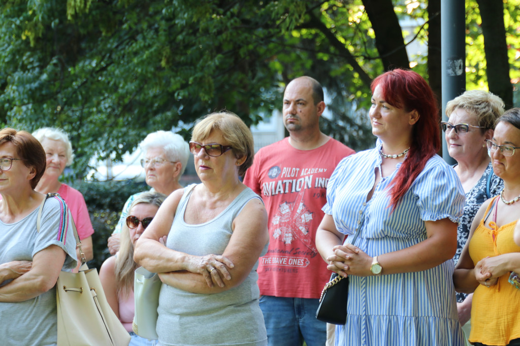 Spacer z historią w gostyńskich plantach