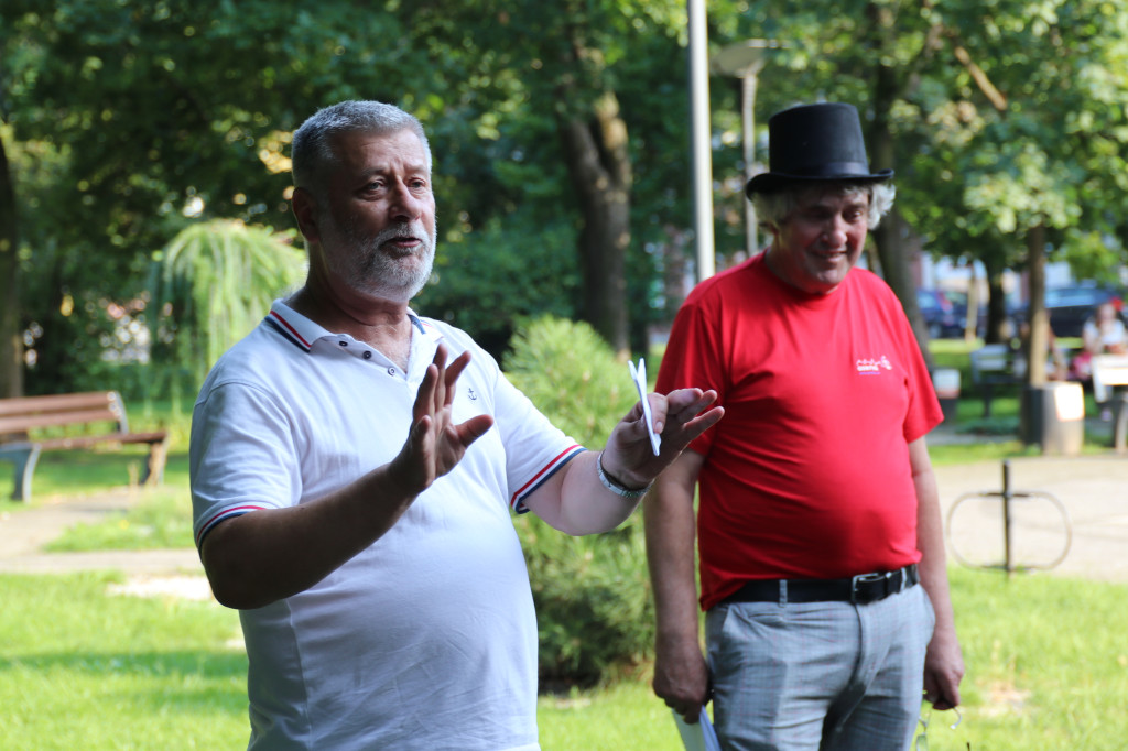 Spacer z historią w gostyńskich plantach