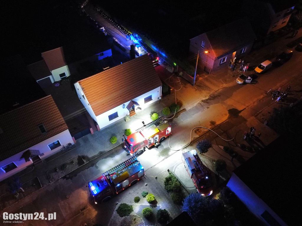 Pożar w domu jednorodzinnym w Poniecu