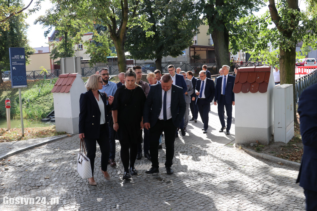 Wizytacja marszałka Marka Woźniaka w Krobi
