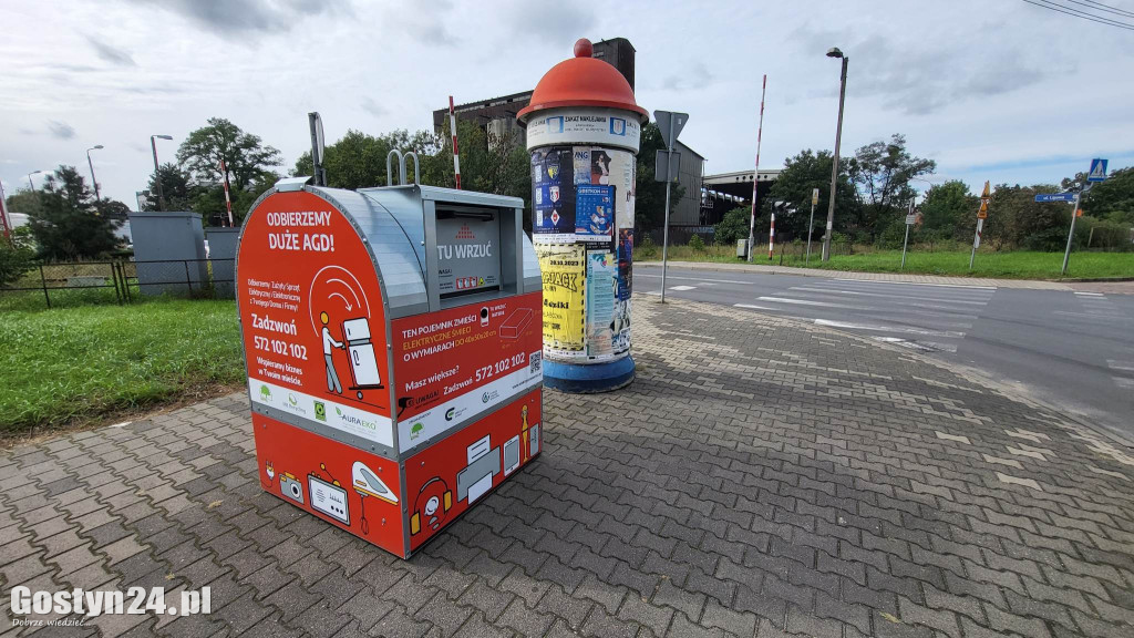 Pojemnik na duże elektro śmieci w Gostyniu