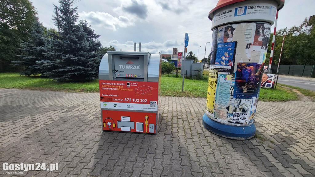 Pojemnik na duże elektro śmieci w Gostyniu