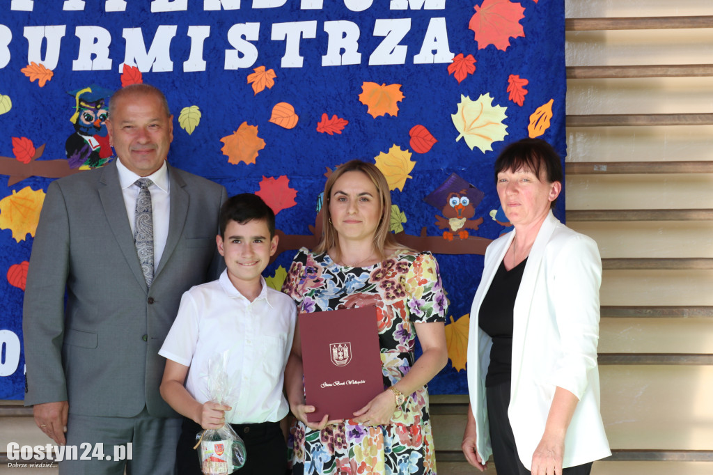 Stypendia burmistrza Borku Wlkp. dla uczniów szkół gminnych