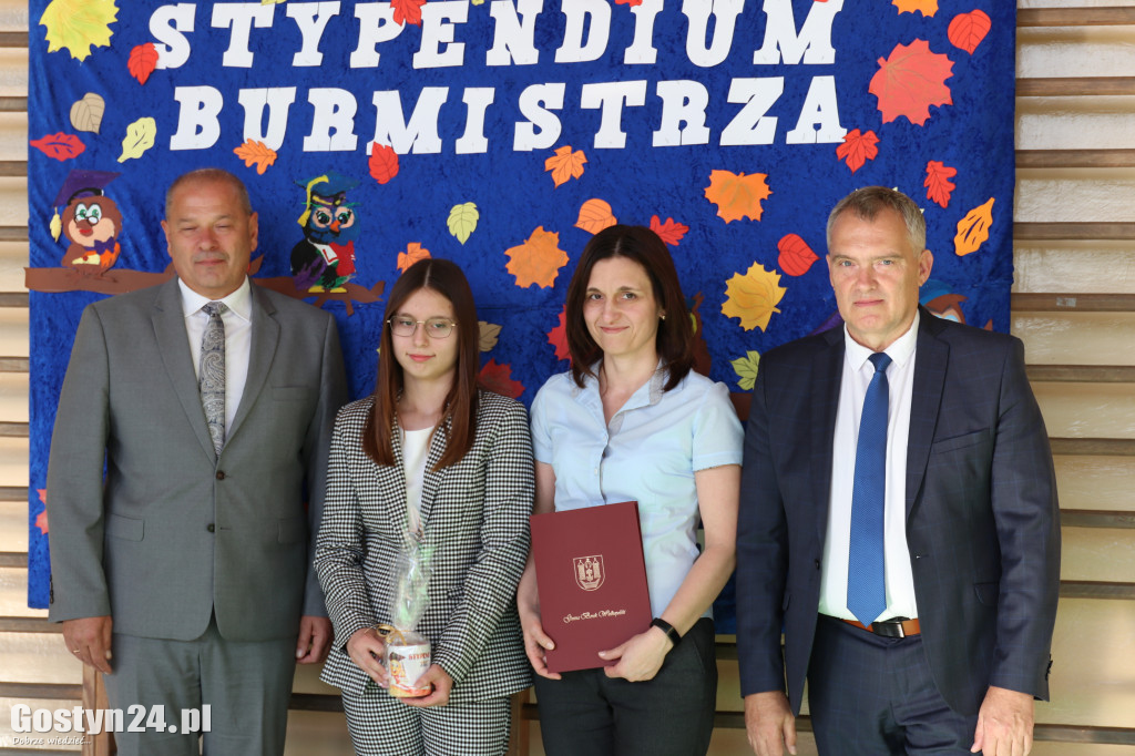 Stypendia burmistrza Borku Wlkp. dla uczniów szkół gminnych