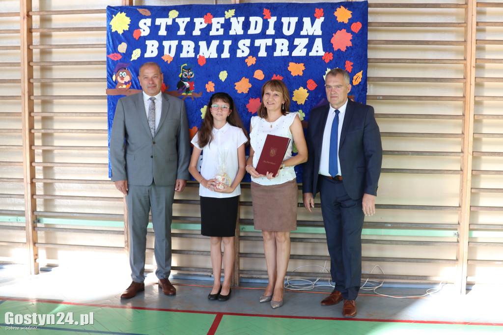 Stypendia burmistrza Borku Wlkp. dla uczniów szkół gminnych