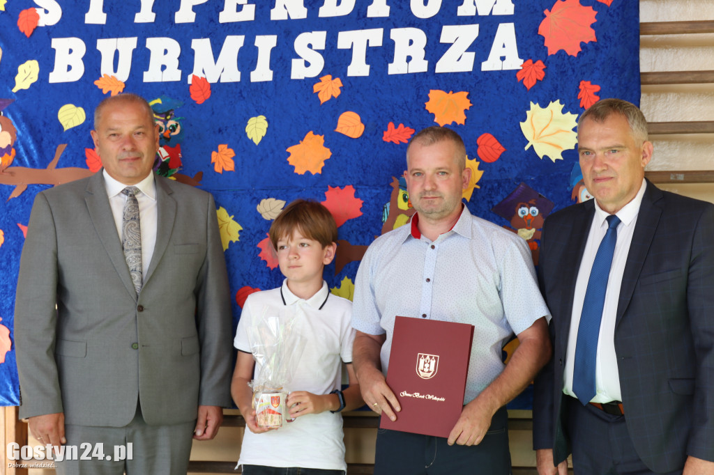 Stypendia burmistrza Borku Wlkp. dla uczniów szkół gminnych