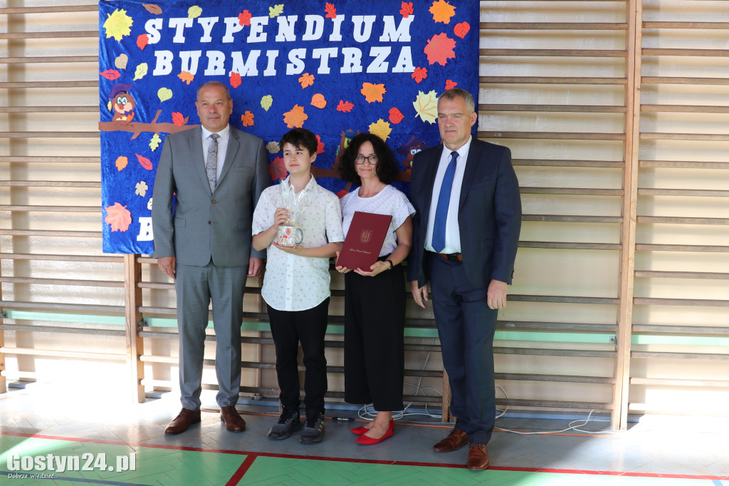 Stypendia burmistrza Borku Wlkp. dla uczniów szkół gminnych