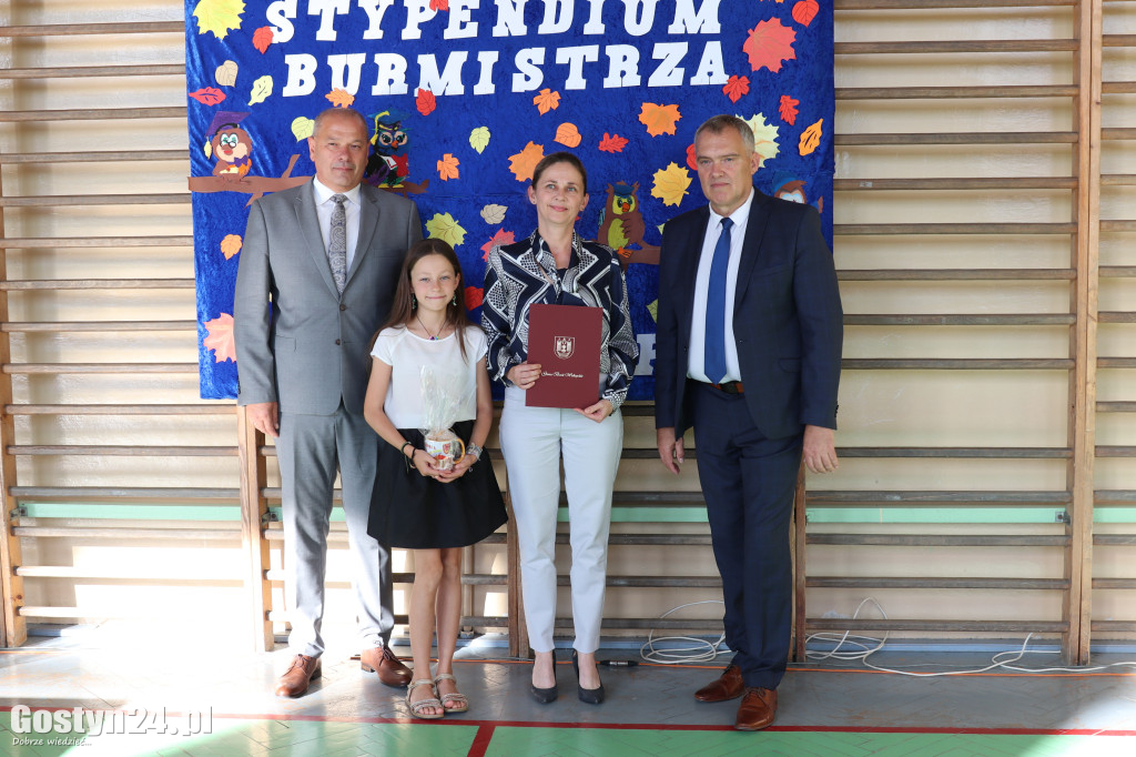 Stypendia burmistrza Borku Wlkp. dla uczniów szkół gminnych