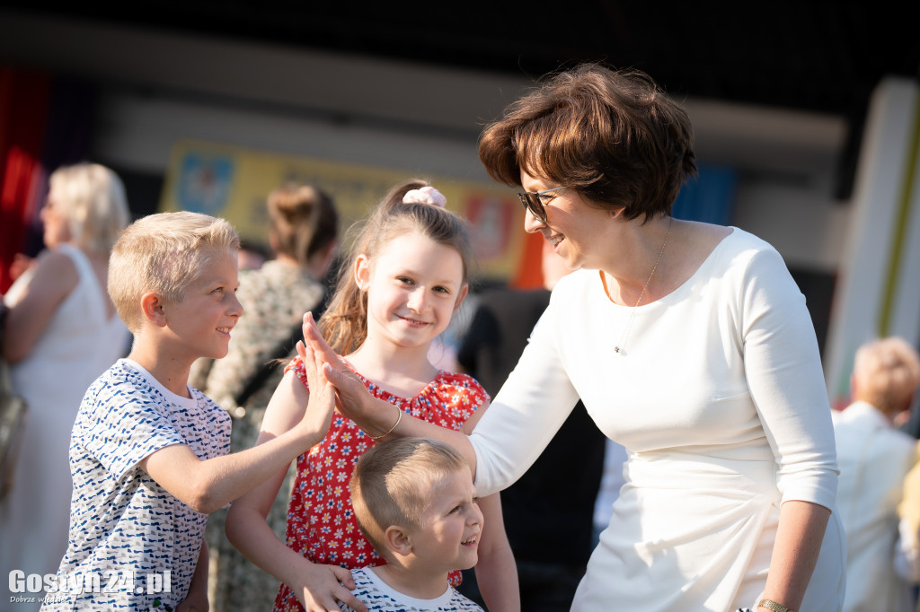 Programy, które przywracają godność milionom polskich rodzin