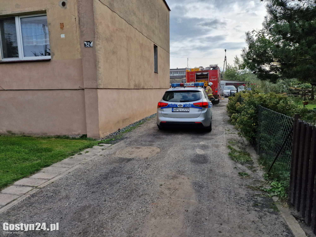 Pożar w bloku w Poniecu