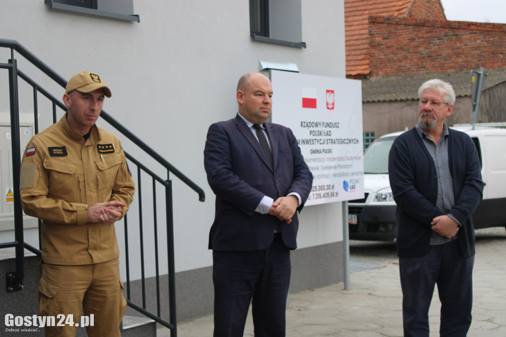 Dzięki temu będą skuteczniejsi. Sprzęt odebrali z rąk ministra