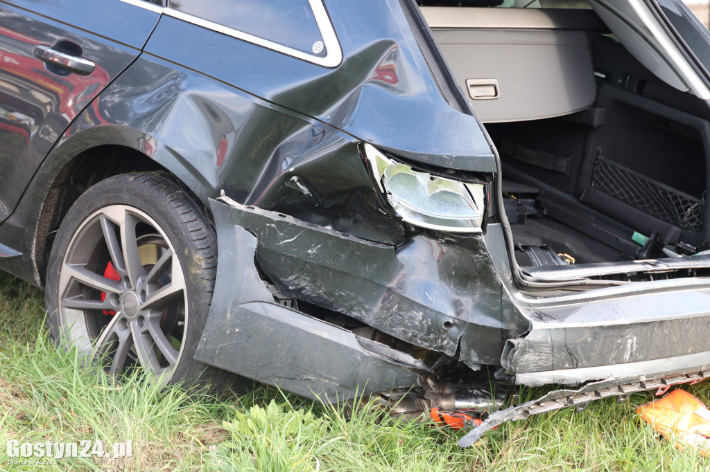 Wypadek w Studziannie, jedna osoba poszkodowana
