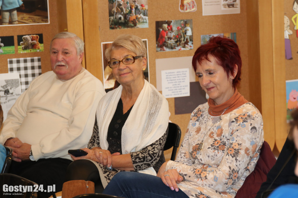 Koncert seniorów w gostyńskiej bibliotece