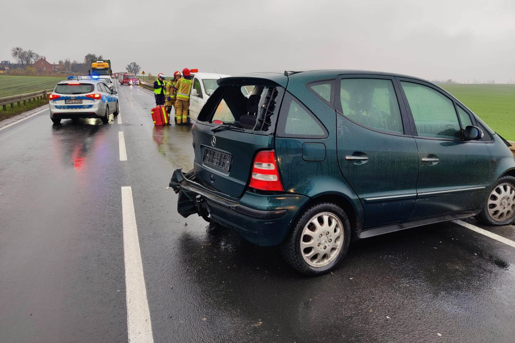 Zderzenie na DW 434, najbardziej poszkodowany jest motorowerzysta
