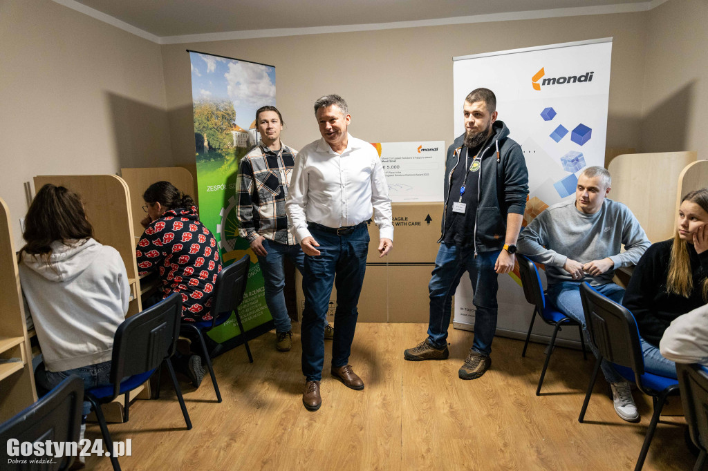 Nowa elektronika edukacyjna dla ZSR w Grabonogu