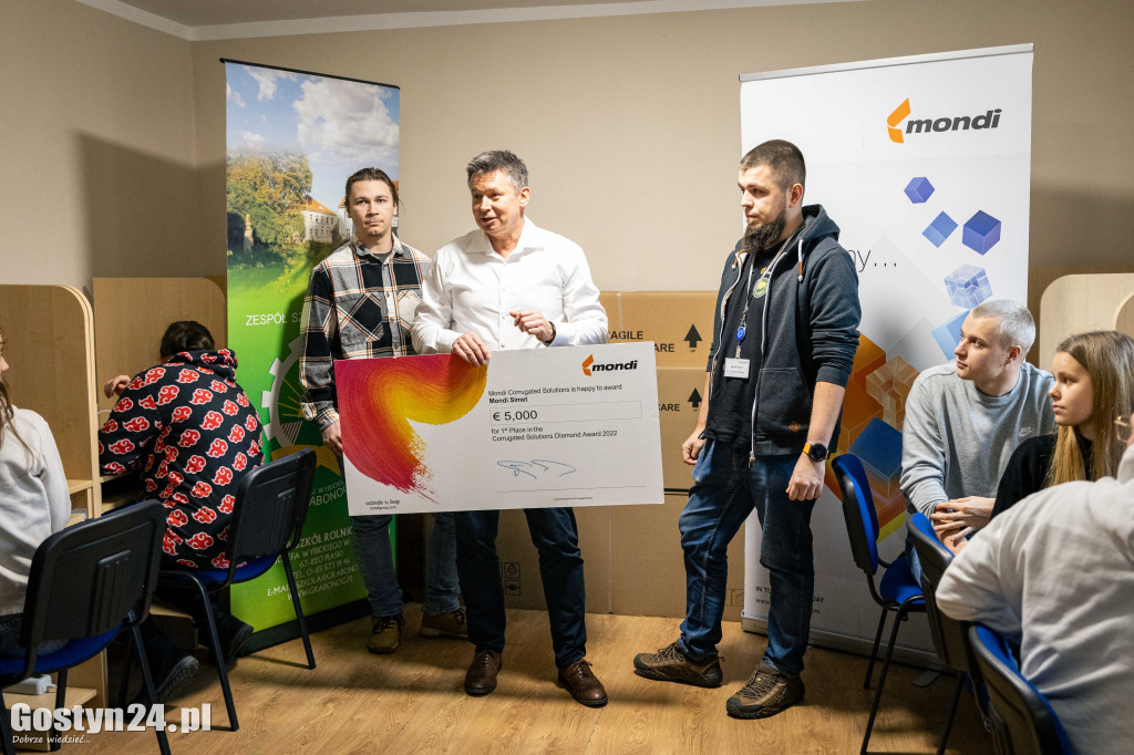 Nowa elektronika edukacyjna dla ZSR w Grabonogu