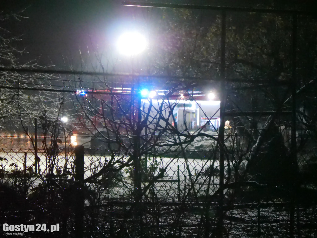 Pożar domku na ogródkach działkowych w Piaskach