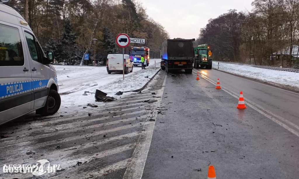 Wypadek na K12 w Krzemieniewie